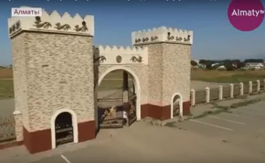 Алматының белсенді жастары Боралдай сақ қорғанының маңайын тазалады