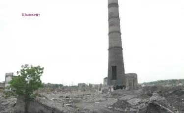 Шымкентте адамдарға қауіпті ескі мұнара бұзылатын болды