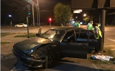 Полицейские устроили погоню за автоугонщиками в центре Алматы