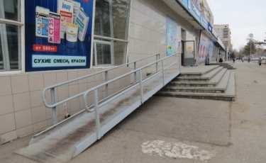 Суд приостановил работу торговых центров в ЗКО