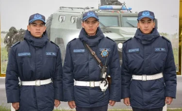 Ұлттық ұлан жауынгерлері ер адамды ажалдан құтқарды