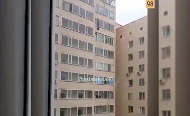 Астана тұрғыны 10-шы қабаттан құлаған баланы тосып алды