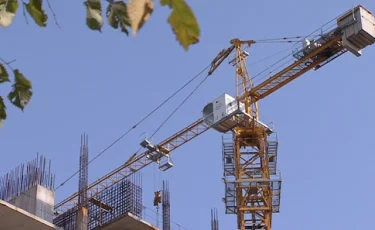 "7-20-25": первоначальный взнос по госпрограмме снизят вдвое в Алматинской области