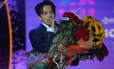 Димаш Forbes-тың табысты жұлдыздар тізіміне енді