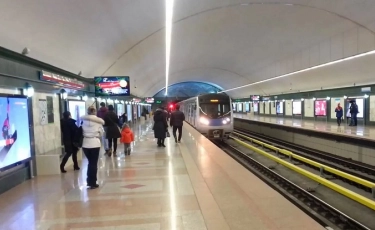 Метро Алматы продлит движение поездов до полуночи