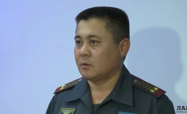 Ақтауда әскерилер жас жігітті не үшін ұстап әкетпекші болғанын түсіндірді (ВИДЕО)