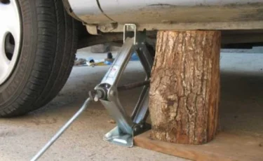 Ақмола облысында ер адам өз көлігінің астында қалып мерт болды