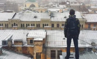 14 жастағы бала тікелей эфирде өзіне қол салды