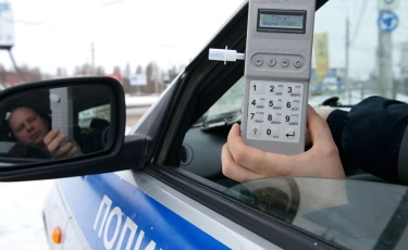 Петропавлда мас жүргізуші полицейді қағып кетті