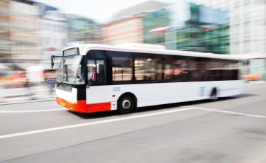 Германияда ерлік жасаған жолаушы автобуста өмір бойы тегін жүру құқығына ие болды