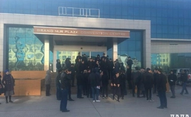Пришедших горожан на ярмарку вакансий в Актау никто не ждал (видео)