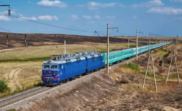 Дополнительные поезда запустят на весенние праздники в Казахстане  