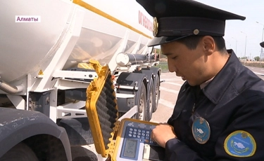 Артық жүк артқаны үшін көлік иелері 2 жарым миллионға дейін айыппұл төлеуі мүмкін