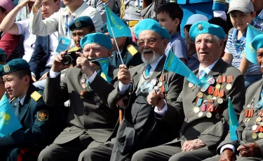 Павлодарские полицейские запустили акцию "Я помню. Я горжусь!" (видео)