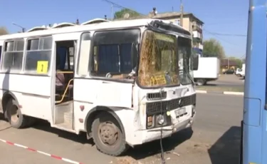 11 человек пострадали в ДТП с автобусами в Уральске (видео)