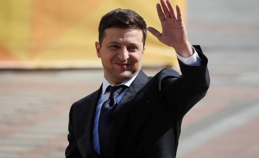 Вступивший в должность президент Украины объявил о роспуске Верховной рады