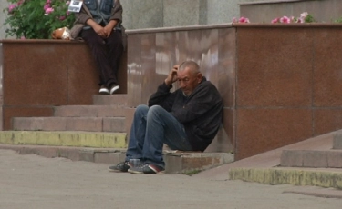 Полицейские и соцработники выявляют бездомных в Алматы