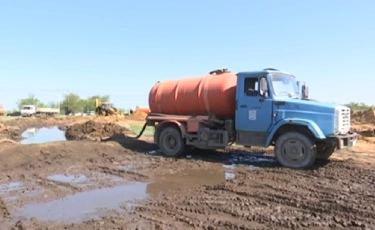 Оралда кәріз құбыры жарылып, 60 мың отбасы сусыз қалды