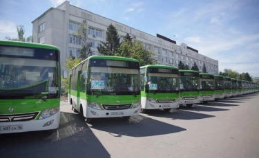 60 новых автобусов так и не вышли на маршруты в Семее 