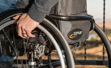 1 шілдеден бастап мүгедекке күтім жасайтындар 41578 теңге жәрдемақы алады