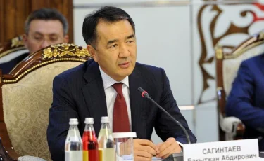 Алматы әкімі науқас балаларды оңалту орталығының жұмысымен танысты