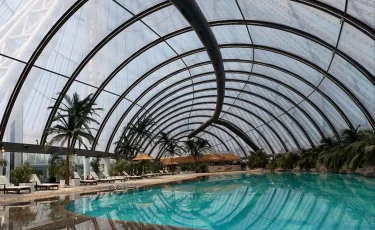 Мектеп директоры «Хан-Шатырда» қайтыс болған қыздың ата-анасынан кешірім сұрады