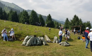 Экологическая акция #TazaAlmaty прошла в мегаполисе