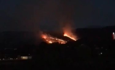 Алматыдағы өртті сөндіруге ТЖД-ның жеке құрамы түгел жұмылдырылды