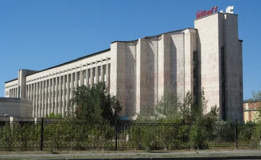 ҚарМУ-дің ректоры пара берді деген күдікке ілінді