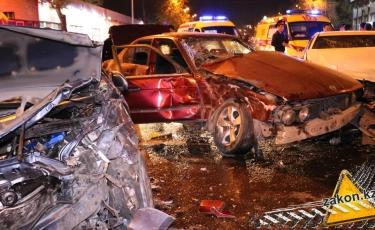 Массовое ДТП в Алматы: 8 человек пострадало