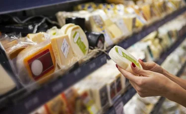 37 тонн фальсифицированных продуктов питания изъяли в Казахстане