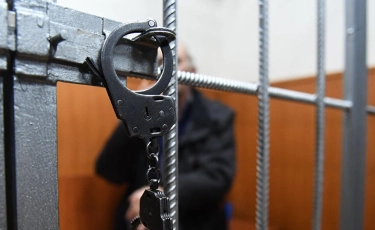 Шалқарда оқушыны өлтірген жасөспірім 9 жылға сотталды