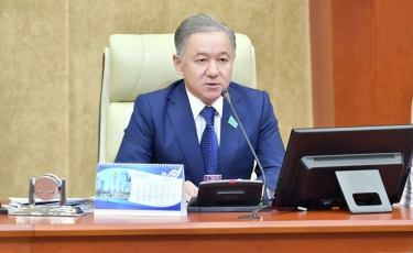 Замминистра обороны не смог ответить на вопрос председателя мажилиса