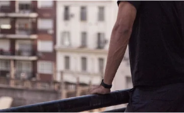 Екібастұзда көрші балкон арқылы өз үйіне кірмек болған азамат қайтыс болды