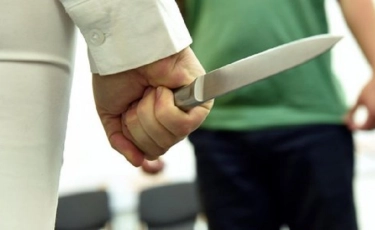 Павлодар облысында жүкті әйел күйеуін пышақтаған