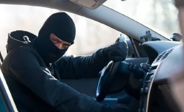 Түркістан облысында ер адам көршісінің қымбат көлігін мініп кеткен