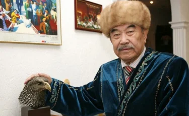 Шерағасыз бір жыл: шәкірттері Шерхан Мұртазаны еске алды