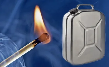 «Өлтіремін дейді»: Күйеуі өртеген әйелдің анасы трагедияға не себеп болғанын айтты