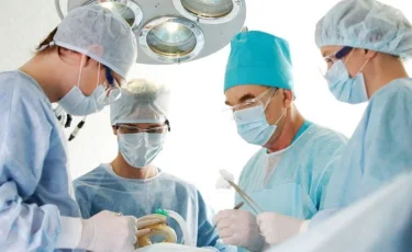 Өгей әкесі жарақаттаған 5 жасар баланың жағдайы белгілі болды