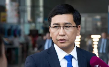 Асхат Аймағамбетов 2021 жылы 12 жылдық білім беру жүйесіне көшуіміз мүмкін деді   