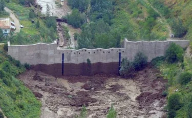 Сағынтаев Президенттен Аюсай мен Ақсай өзендеріне бөгет салу ісін Үкіметке тапсыруды сұрады