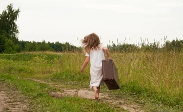 Жездесімен қашып кеткен: Павлодарда 15 жастағы қыз іздестіріліп жатыр