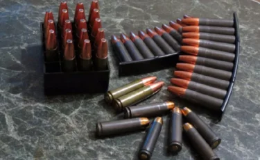 Россиянин пытался провезти арсенал оружия в Казахстан на своем авто 