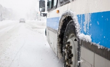 26 человек спасли из застрявшего на трассе Алматы - Ташкент автобуса 