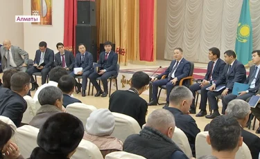 Аким Наурызбайского района встретился с жителями