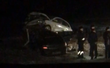 Атырау облысында оқушылар мінген көлік жол апатына ұшырады  (видео)
