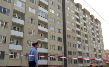 «Зерделі» ықшамауданында тағы бір үй құлағалы тұр