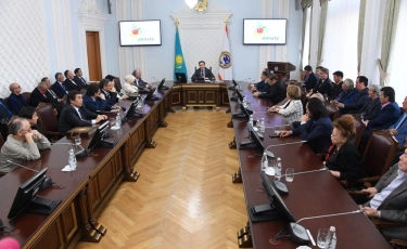 Жазушылар Алматы әкімінің грантына ие болды