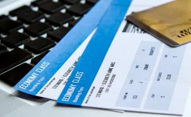 Казахстанцы могут вернуть билеты на отмененные рейсы Bek Air до 10 января 