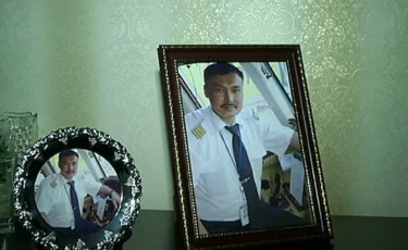 Ел-жұрт әуе кемесінің командирі Марат Мұратбаевты соңғы сапарға шығарып салды